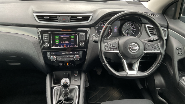 Nissan Qashqai 1.3 DiG-T N-Connecta 5dr Petrol Hatchback